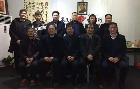河南省豫美文化艺术研究院送文化下乡活动，在郑州市惠济区老鸦陈村举行