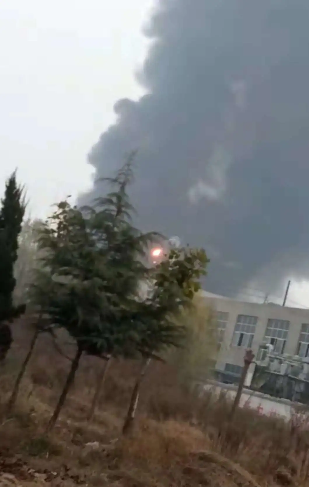 濮阳范县某一化工厂爆炸，化工厂火灾如何预防？