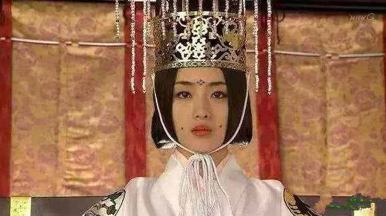 原来世界第一位女帝不是武则天而是日本人，在位三十多年成绩斐然