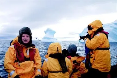 中年大厨的南极奇幻之旅：品尝千年古董冰