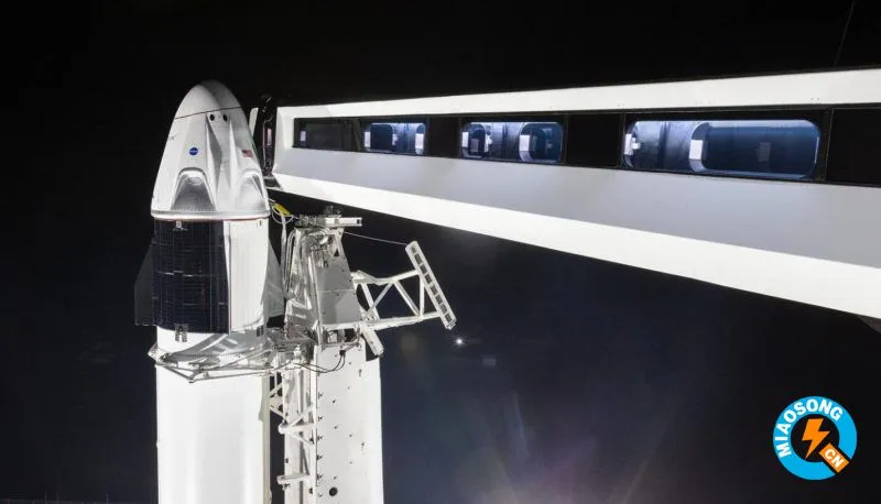 SpaceX计划在2021年将私人公民送入太空