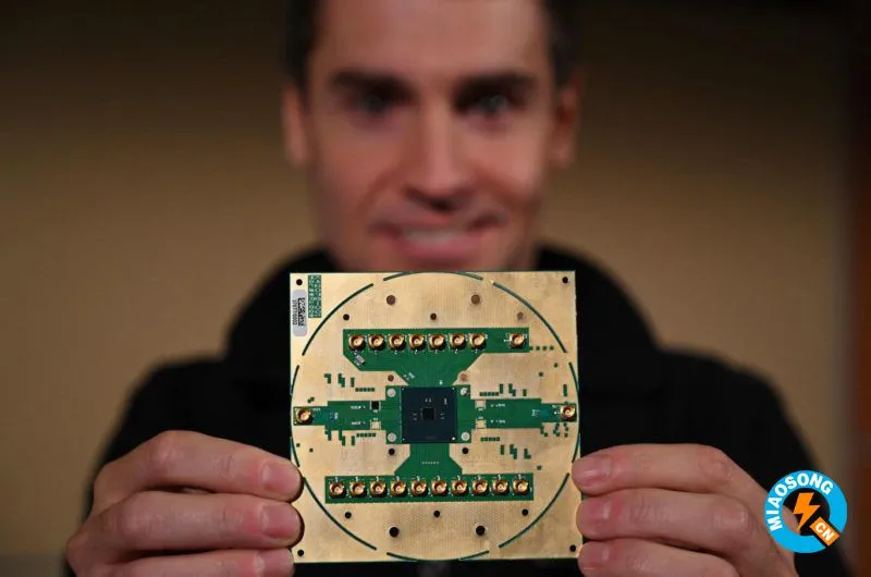 英特尔将开发出使量子计算机变得更小，更快的芯片