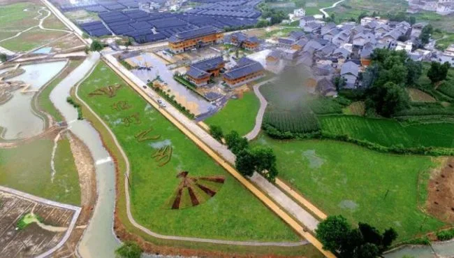 贵州独山县巨资建豪华景区，从纪录片看如何烧掉400亿？